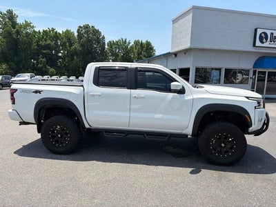 2022 Nissan Frontier Crew Cab PRO-4X 4x4