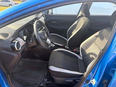 2021 Nissan Versa SV Xtronic CVT