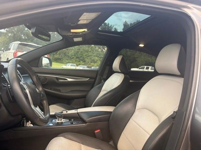 2023 INFINITI QX55 LUXE