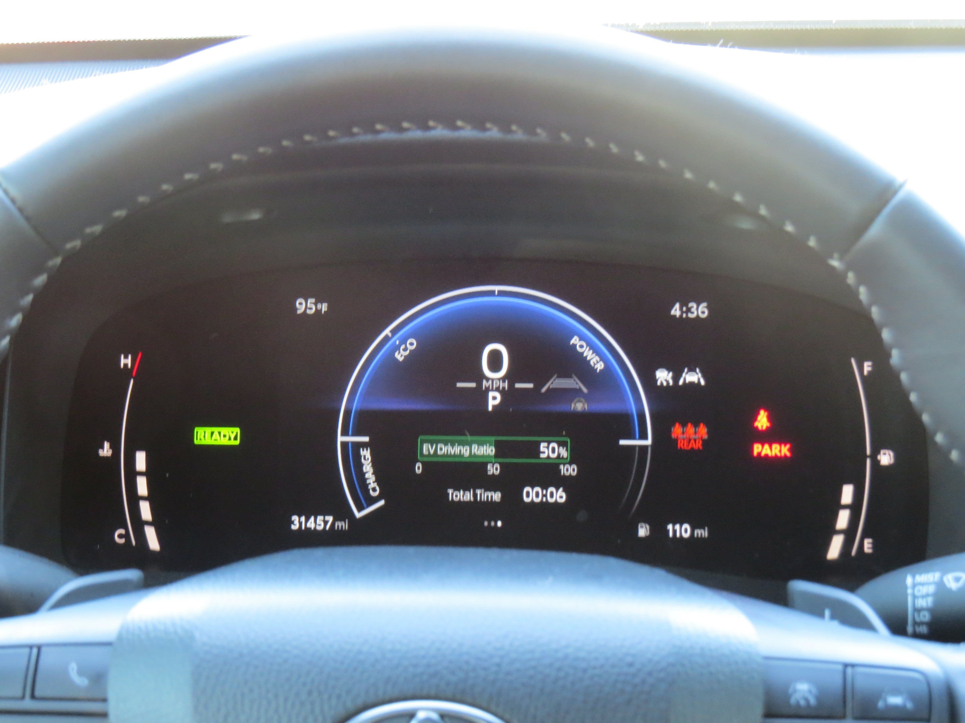 2025 Toyota Camry SE - Photo 19