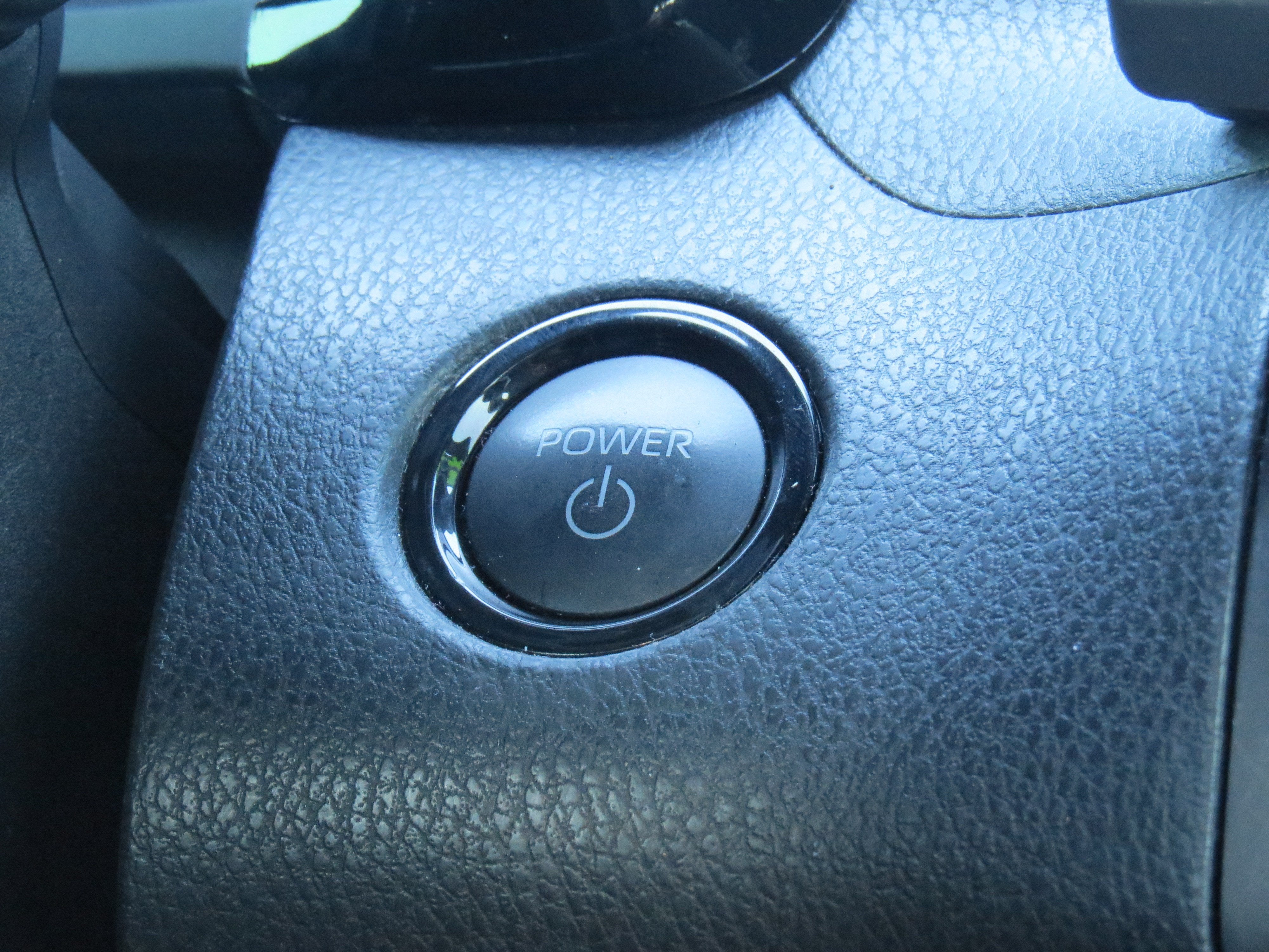 2025 Toyota Camry SE - Photo 21