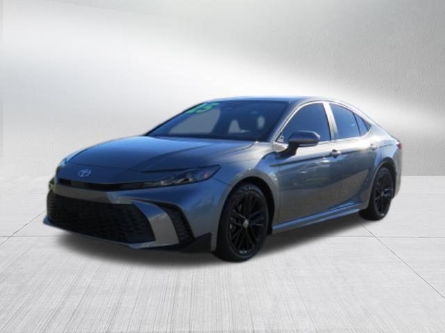 2025 Toyota Camry SE - Photo 8