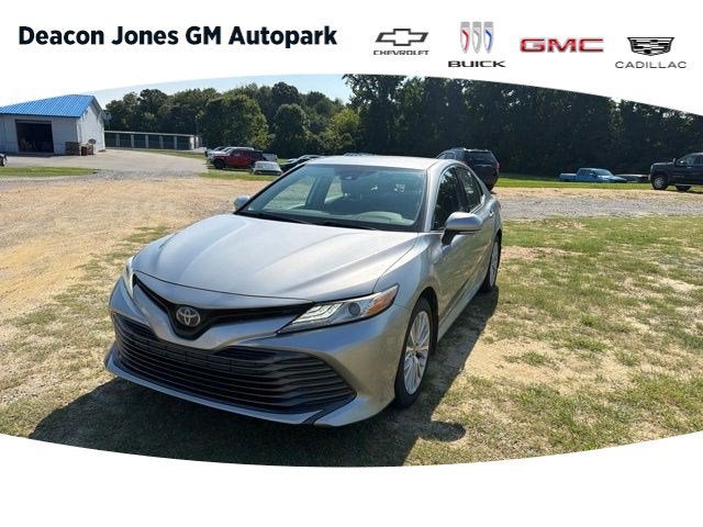 2020 Toyota Camry XLE Hybrid