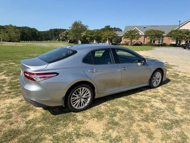 2020 Toyota Camry XLE Hybrid