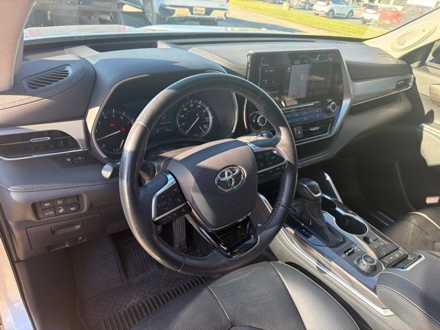 2021 Toyota Highlander Platinum