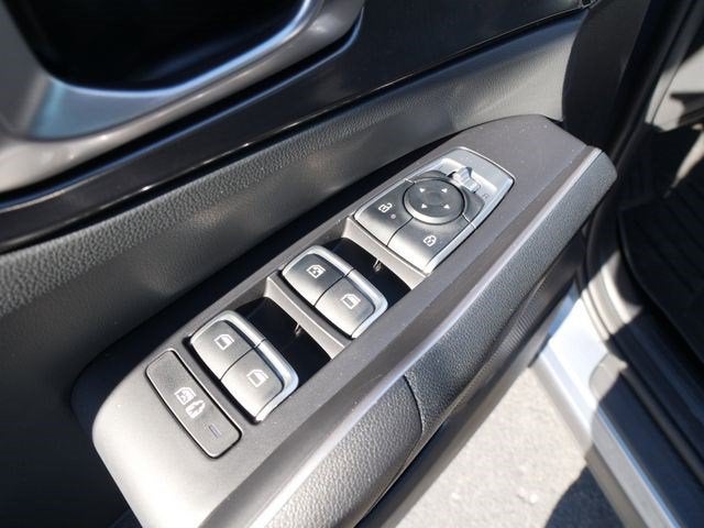 2025 Kia Sorento LX