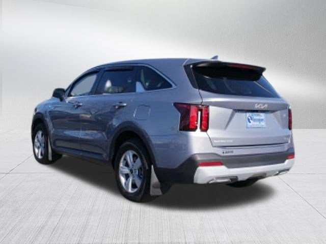 2025 Kia Sorento LX