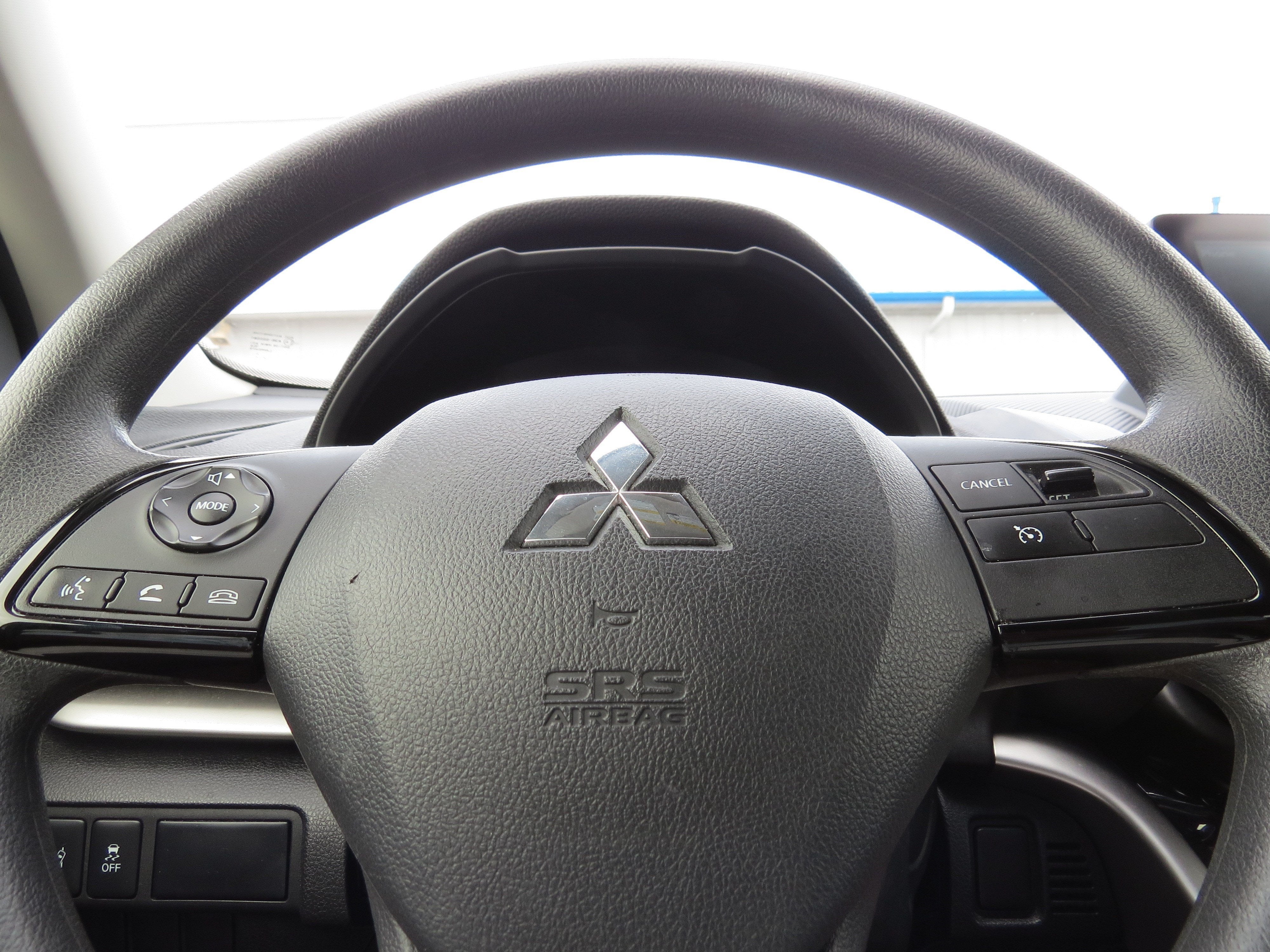 2024 Mitsubishi Eclipse Cross LE