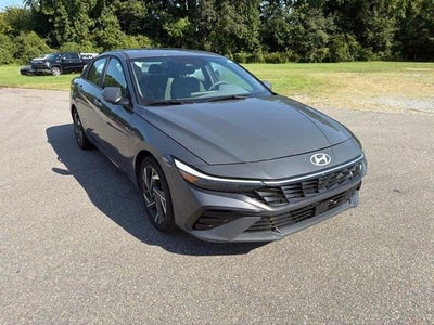 2025 Hyundai Elantra SEL Convenience