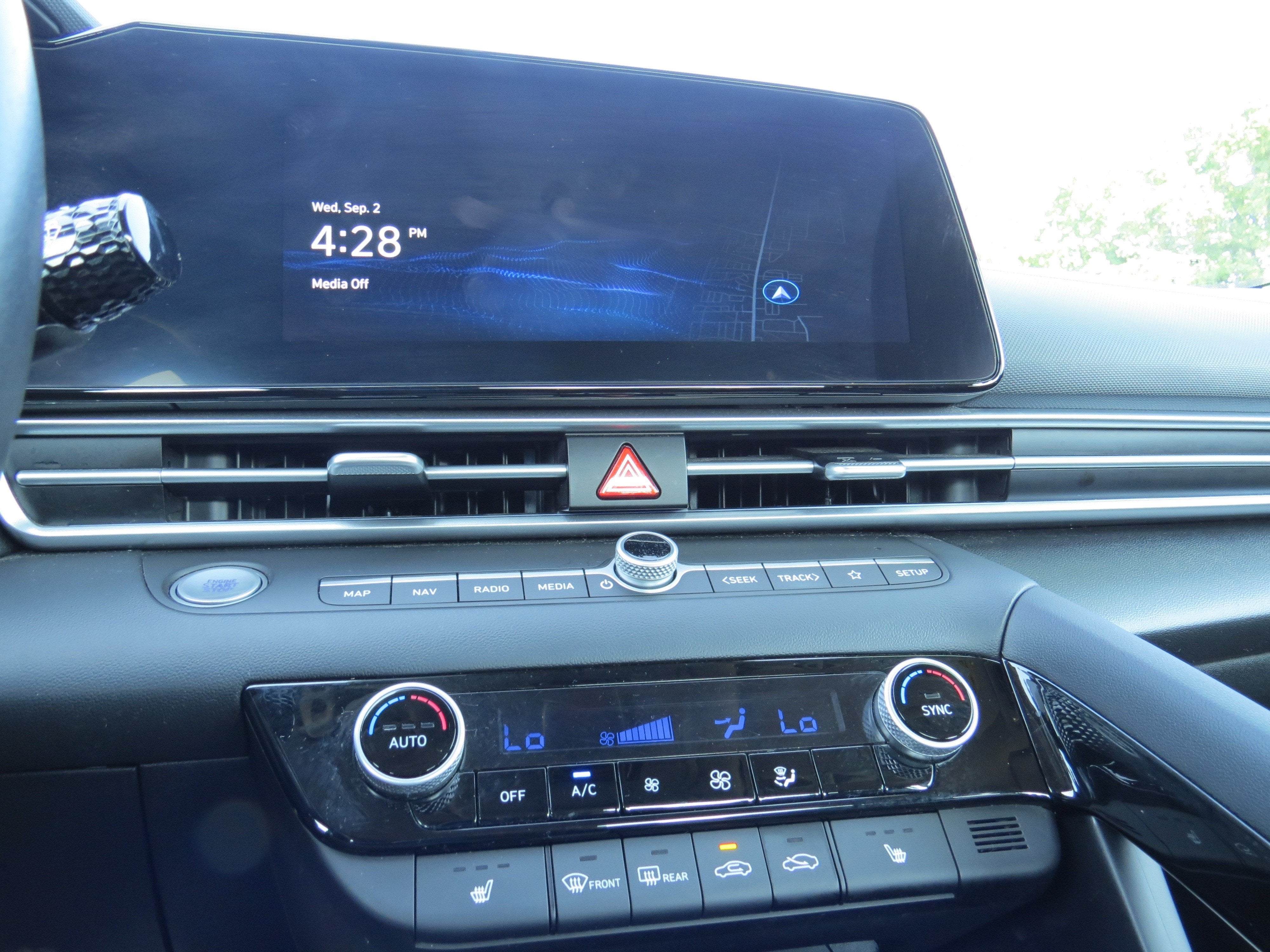 2025 Hyundai Elantra SEL - Photo 23
