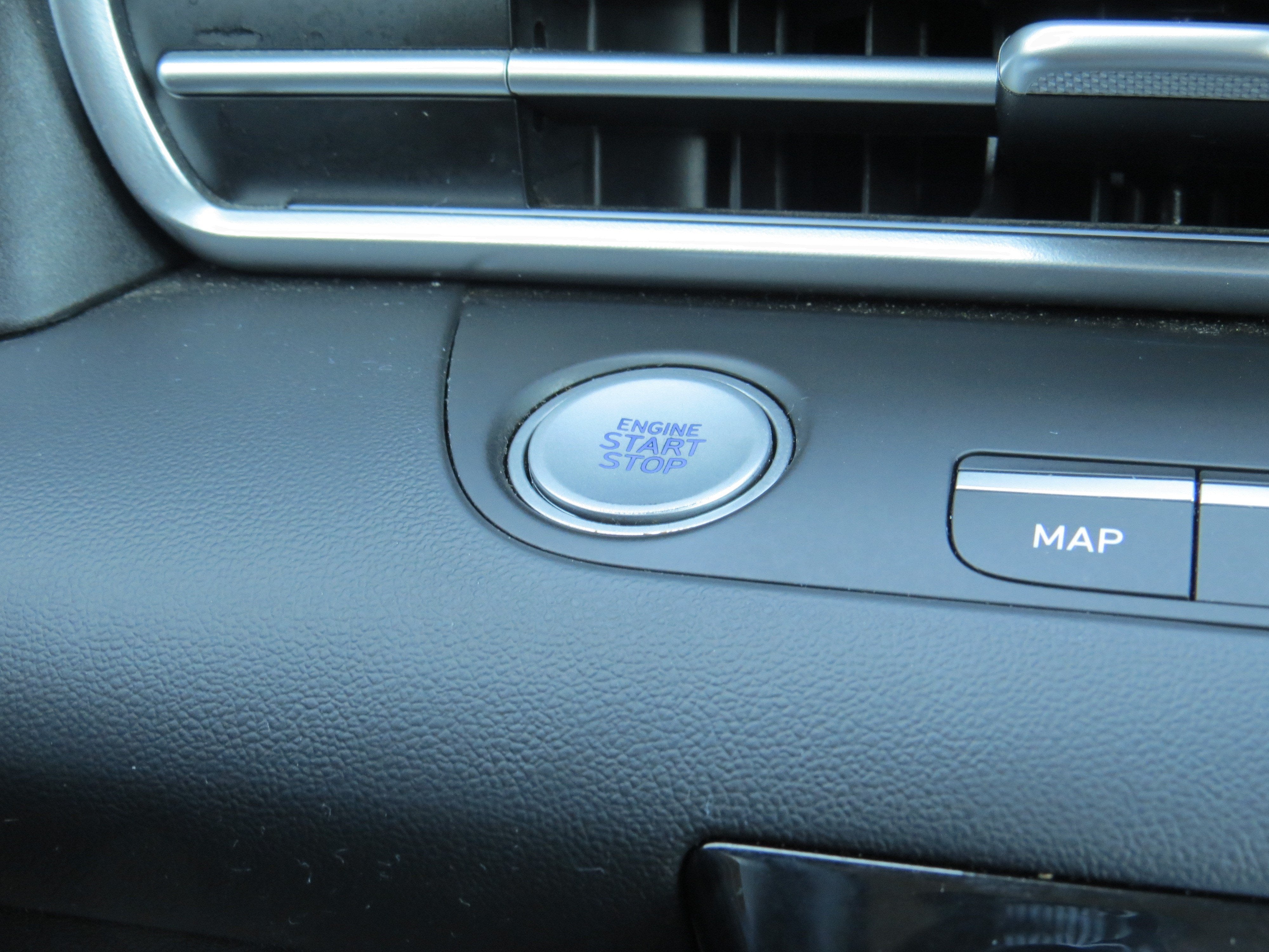 2025 Hyundai Elantra SEL - Photo 24