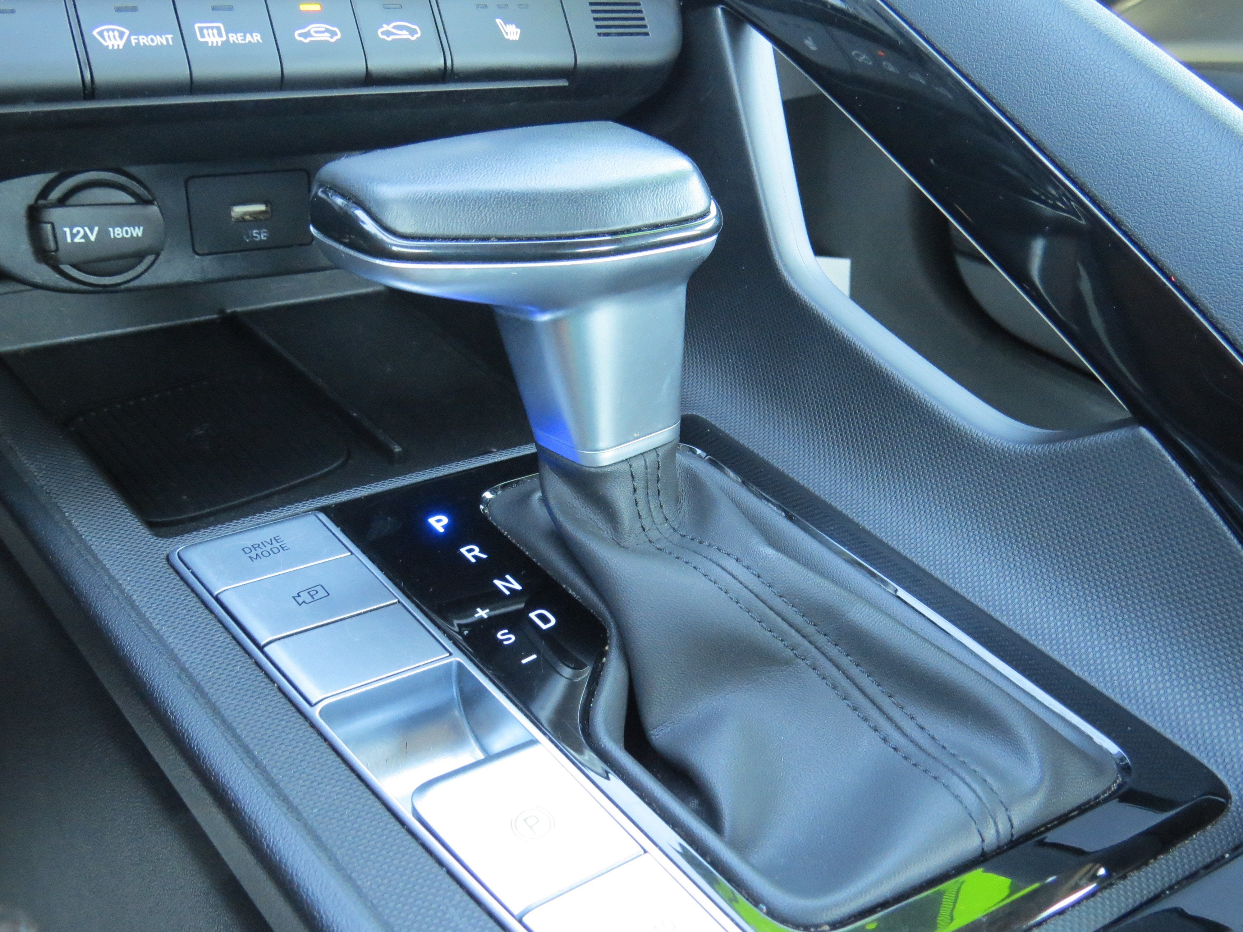 2025 Hyundai Elantra SEL - Photo 25