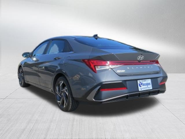 2025 Hyundai Elantra SEL - Photo 7