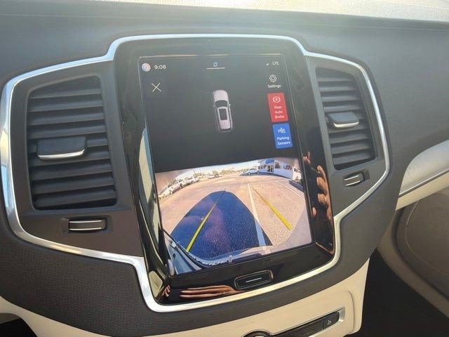 2024 Volvo XC90 Core Bright Theme