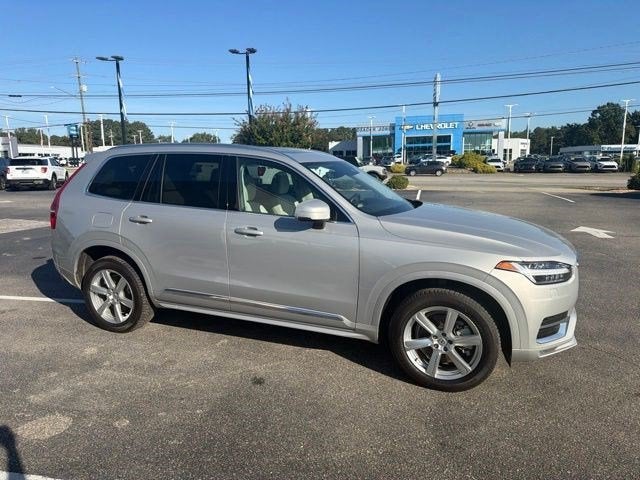 2024 Volvo XC90 Core Bright Theme