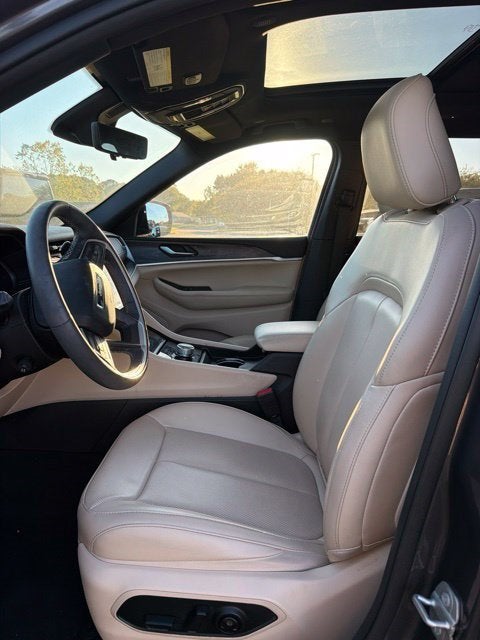 2023 Jeep Grand Cherokee L L Limited