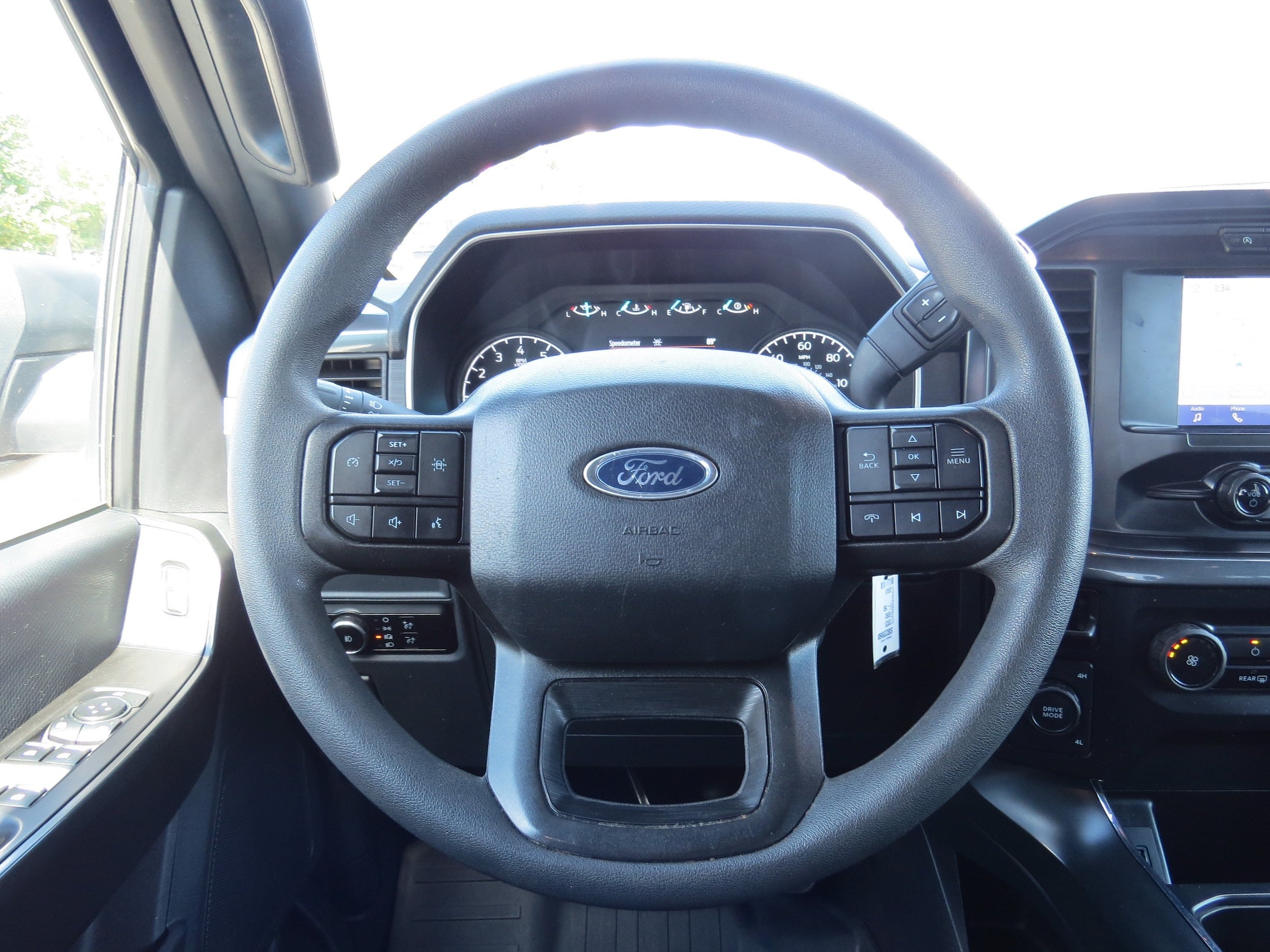 2023 Ford F-150 Base