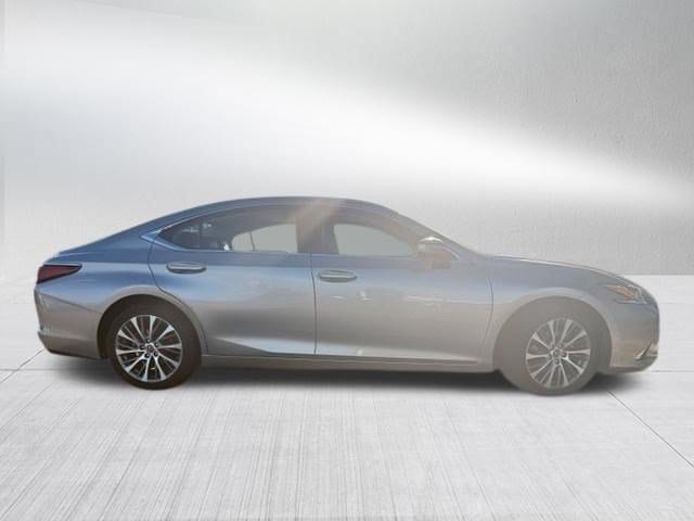 2019 Lexus ES 